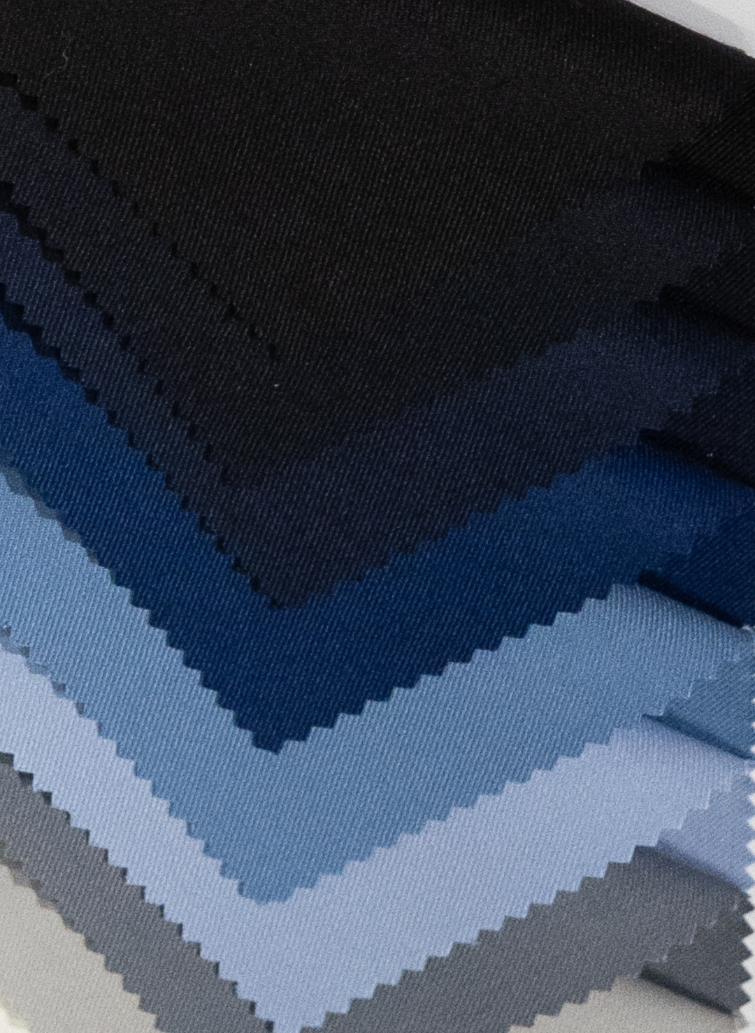 Tissus bleus et gris pour costume sur mesure et costume de mariage